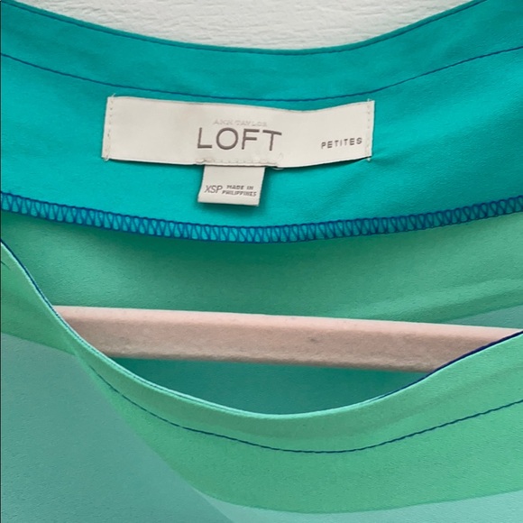 LOFT blouse - Picture 2 of 2